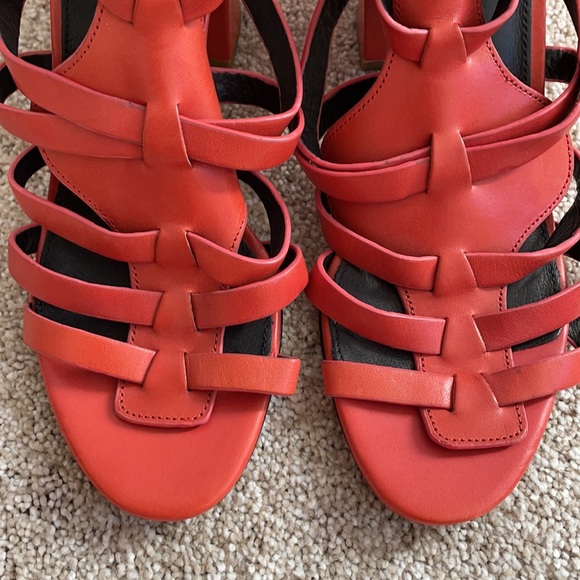 Coach Heels - Picture 3 of 9